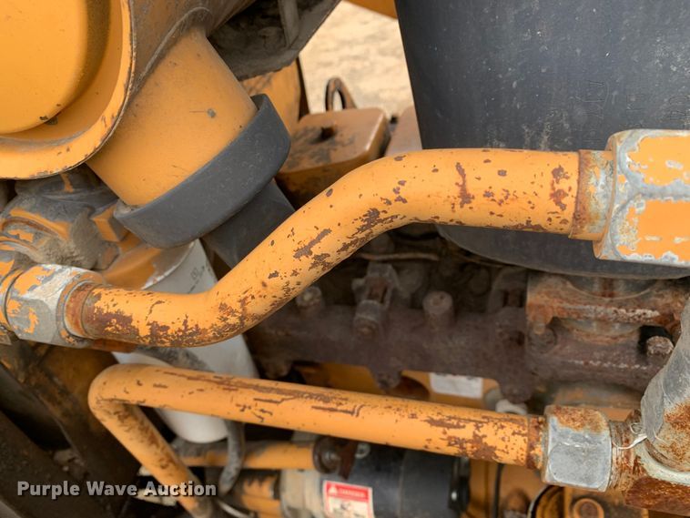 image for item LI9082 Case 480F  landscape tractor