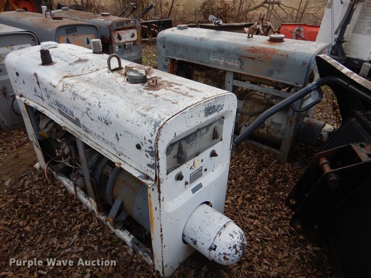 image for item LI9086 (6) Lincoln SA-200 welders