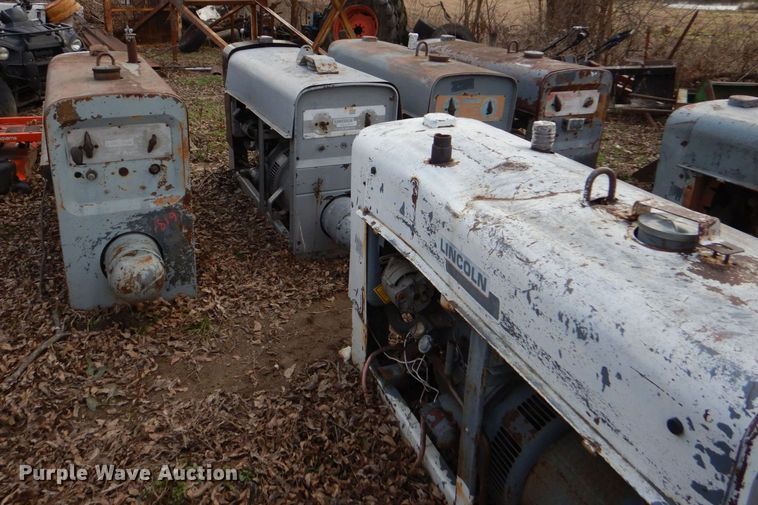 image for item LI9086 (6) Lincoln SA-200 welders