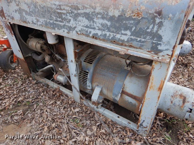 image for item LI9086 (6) Lincoln SA-200 welders