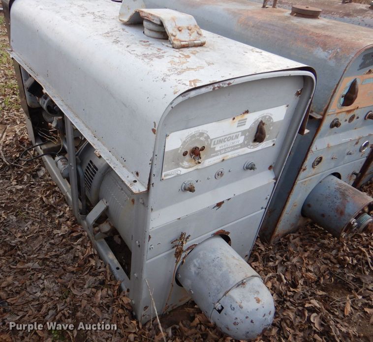 image for item LI9086 (6) Lincoln SA-200 welders