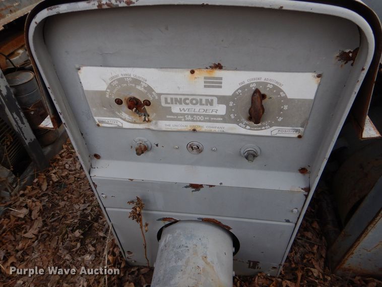 image for item LI9086 (6) Lincoln SA-200 welders