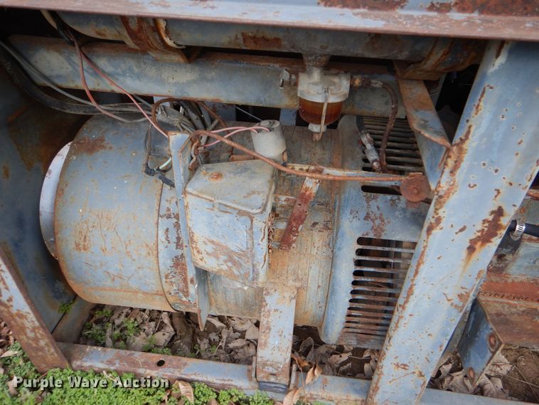 image for item LI9086 (6) Lincoln SA-200 welders