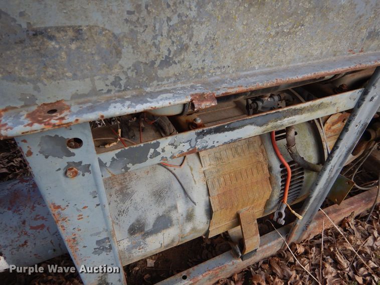 image for item LI9086 (6) Lincoln SA-200 welders