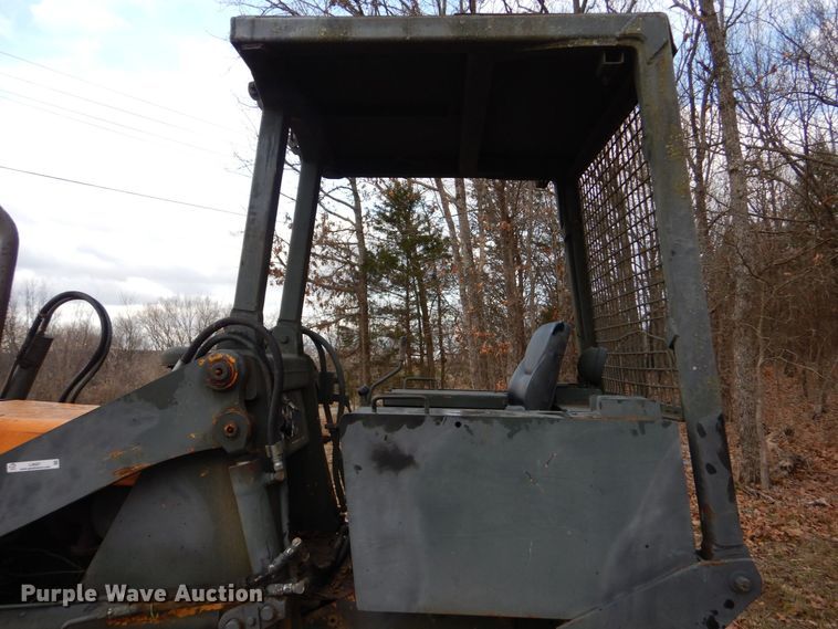 image for item LI9087 1976 Case 450  track loader