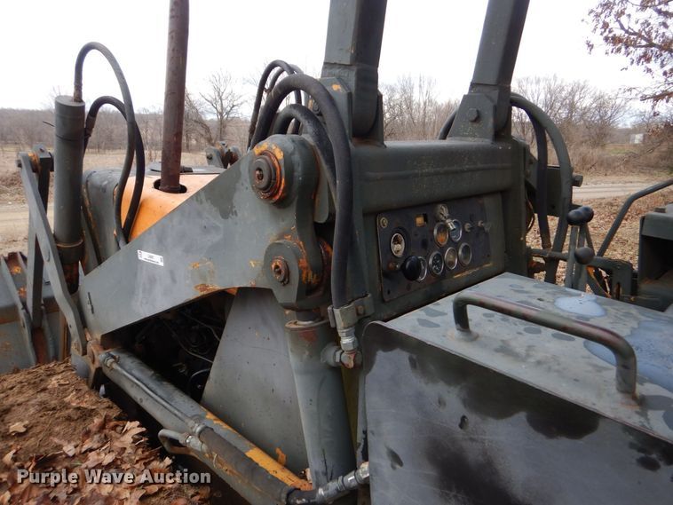 image for item LI9087 1976 Case 450  track loader