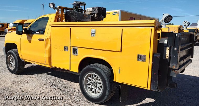 image for item LK9275 2016 Chevrolet Silverado 3500HD  utility bed pickup truck