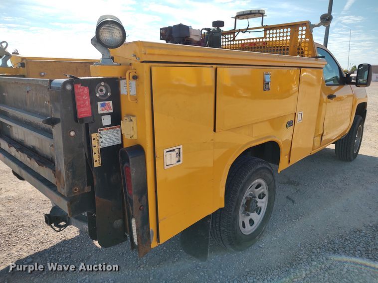 image for item LK9275 2016 Chevrolet Silverado 3500HD  utility bed pickup truck