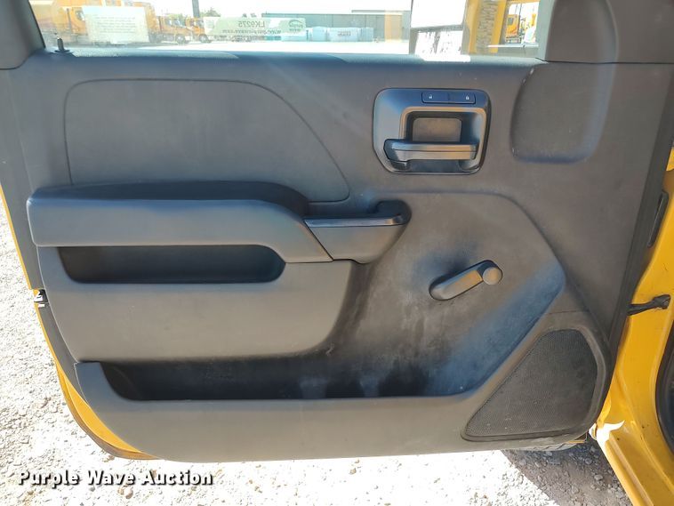 image for item LK9275 2016 Chevrolet Silverado 3500HD  utility bed pickup truck