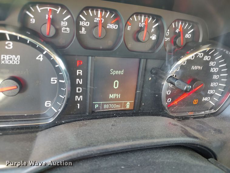 image for item LK9275 2016 Chevrolet Silverado 3500HD  utility bed pickup truck