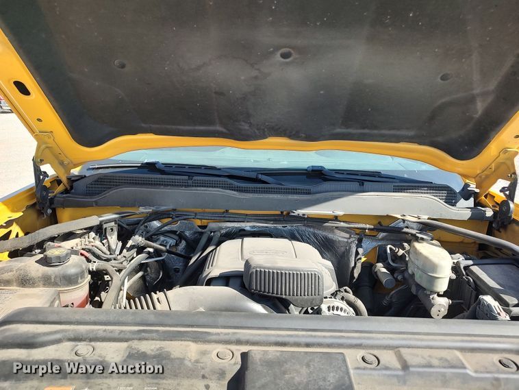 image for item LK9275 2016 Chevrolet Silverado 3500HD  utility bed pickup truck