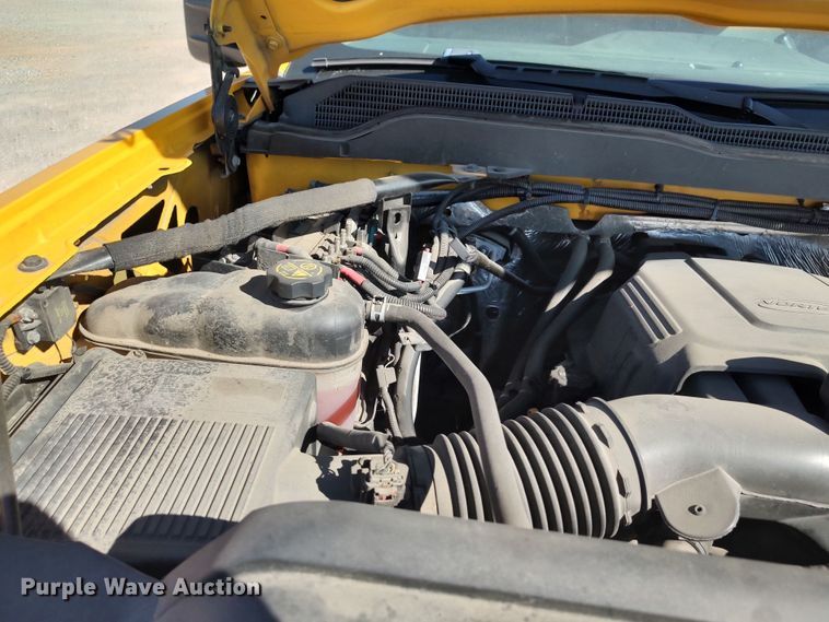 image for item LK9275 2016 Chevrolet Silverado 3500HD  utility bed pickup truck