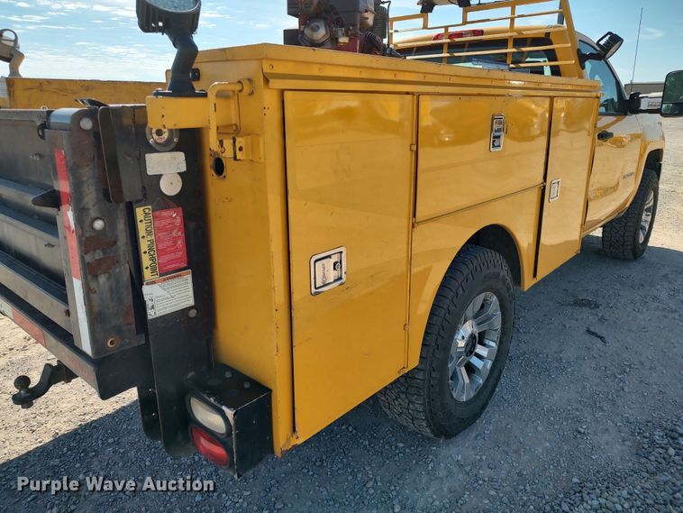 image for item LK9276 2016 Chevrolet Silverado 3500HD  utility bed pickup truck