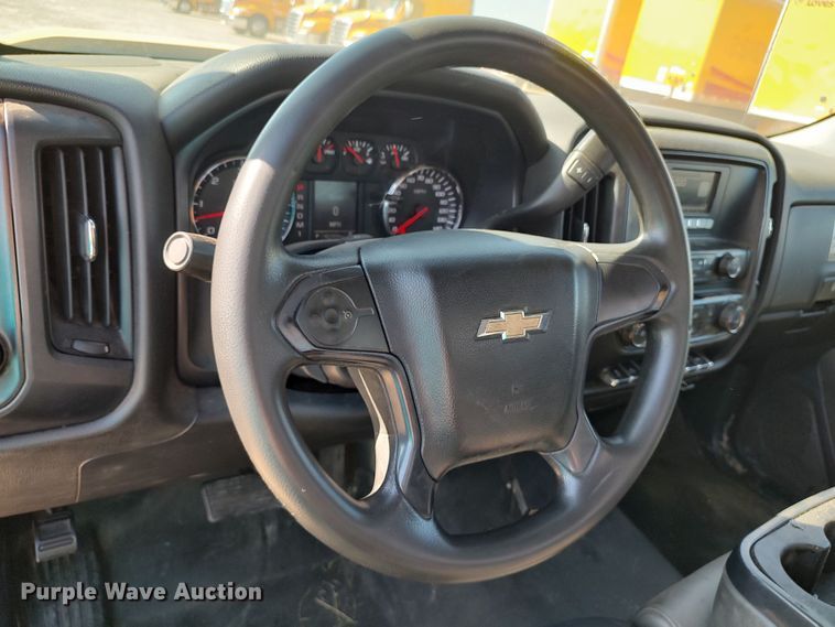 image for item LK9276 2016 Chevrolet Silverado 3500HD  utility bed pickup truck