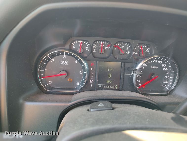 image for item LK9276 2016 Chevrolet Silverado 3500HD  utility bed pickup truck