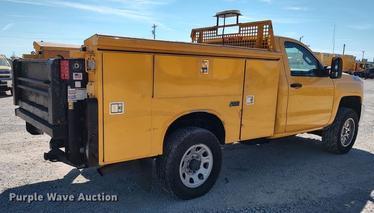 image for item LK9782 2016 Chevrolet Silverado 3500HD  utility bed pickup truck