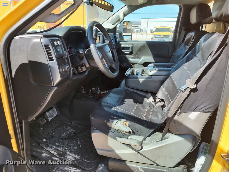 image for item LK9782 2016 Chevrolet Silverado 3500HD  utility bed pickup truck