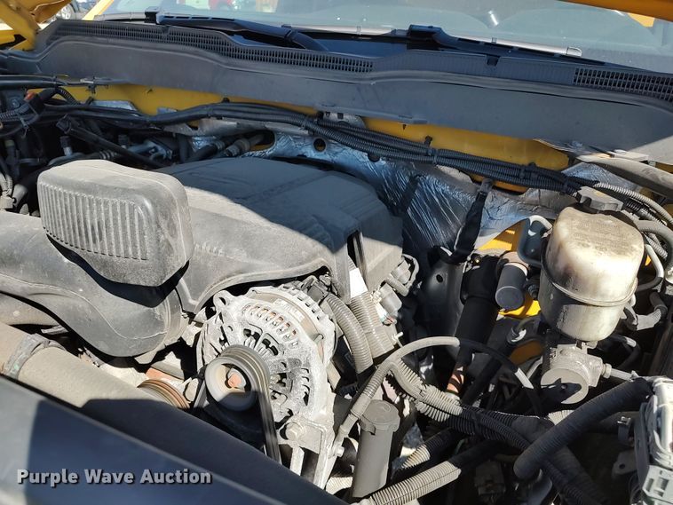 image for item LK9782 2016 Chevrolet Silverado 3500HD  utility bed pickup truck