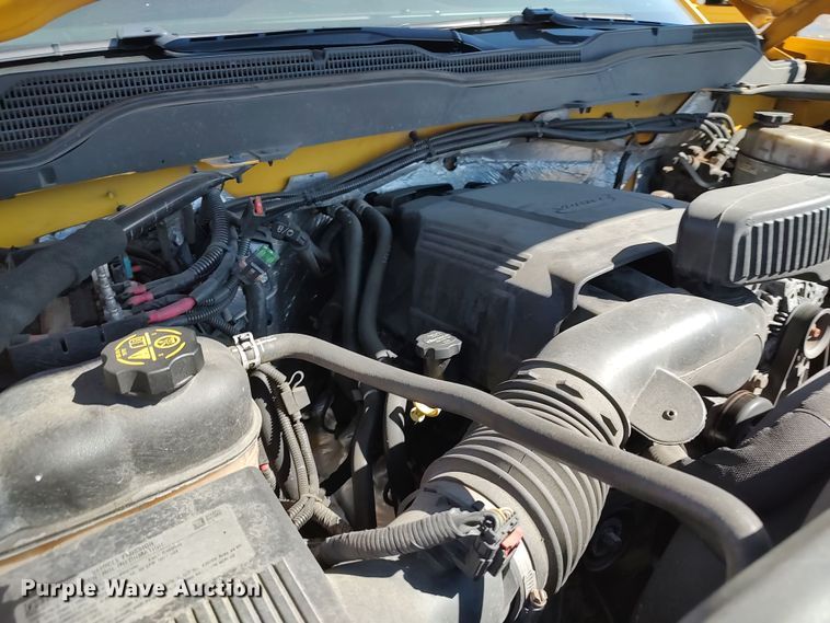 image for item LK9782 2016 Chevrolet Silverado 3500HD  utility bed pickup truck