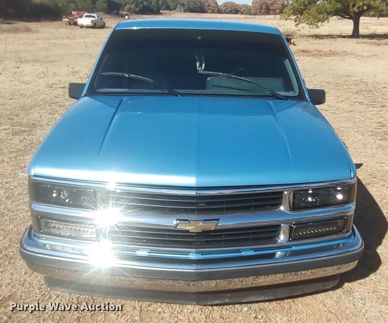 image for item LL9028 1990 Chevrolet C1500  pickup truck