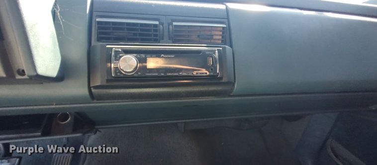 image for item LL9028 1990 Chevrolet C1500  pickup truck