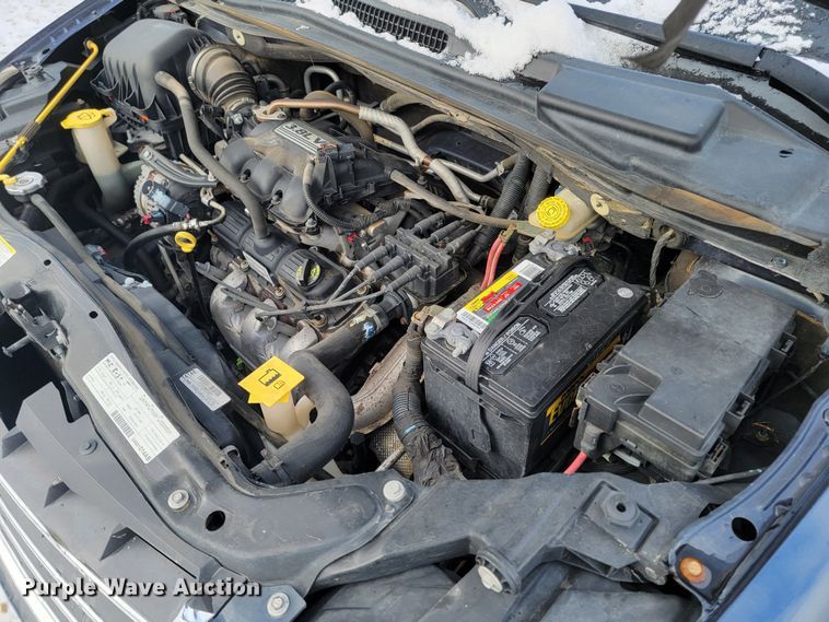 image for item LL9740 2008 Chrysler Town & Country  van