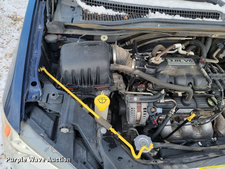 image for item LL9740 2008 Chrysler Town & Country  van