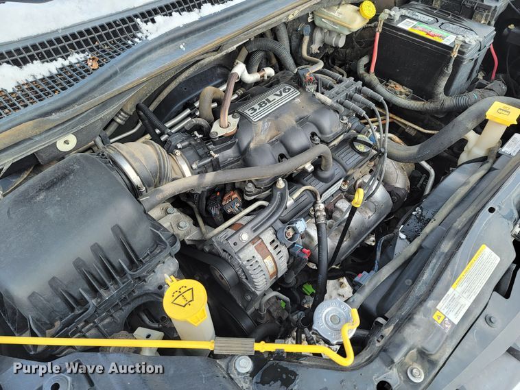 image for item LL9740 2008 Chrysler Town & Country  van