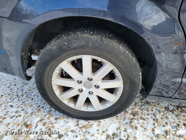 image for item LL9740 2008 Chrysler Town & Country  van