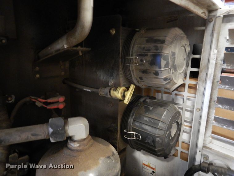 image for item LP9540 2019 Doosan P185WDOU-T4F  air compressor