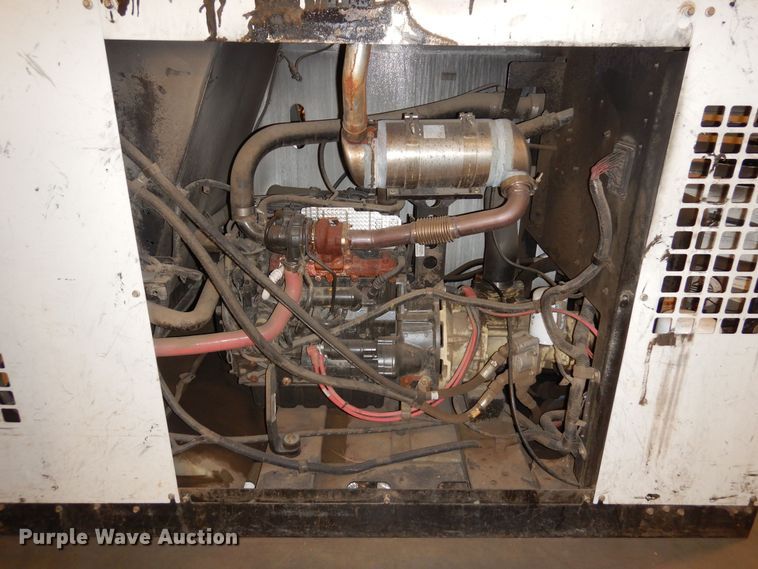 image for item LP9540 2019 Doosan P185WDOU-T4F  air compressor