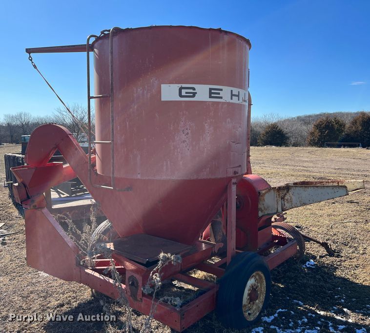 image for item LP9791 Gehl Mix-All  feed grinder/mixer