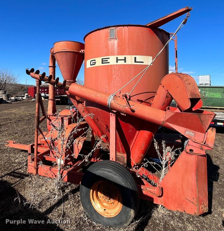 image for item LP9791 Gehl Mix-All  feed grinder/mixer