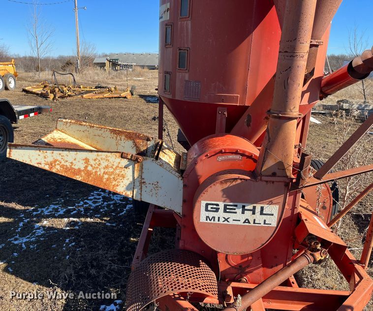 image for item LP9791 Gehl Mix-All  feed grinder/mixer