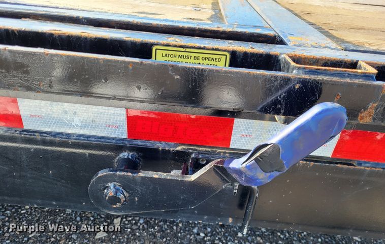 image for item LR9155 2014 Big Tex 14TL-20BK  tilt deck equipment trailer