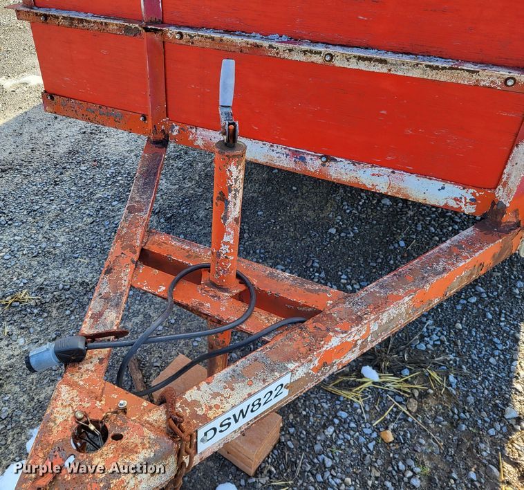 image for item LR9157 1993 Interstate  utility trailer