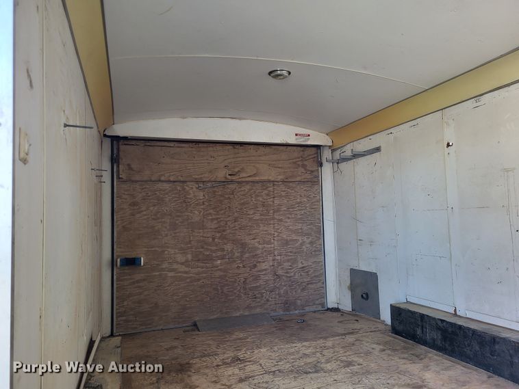 image for item LR9158 2006 Haulmark TH85X18WT2  enclosed cargo trailer