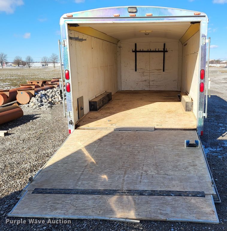 image for item LR9158 2006 Haulmark TH85X18WT2  enclosed cargo trailer