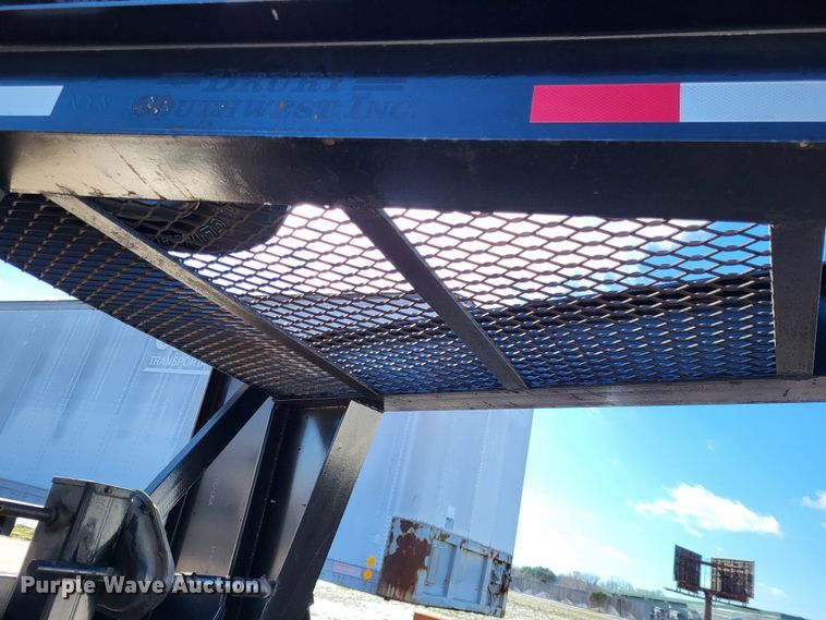 image for item LR9159 1996 Coose  equipment trailer