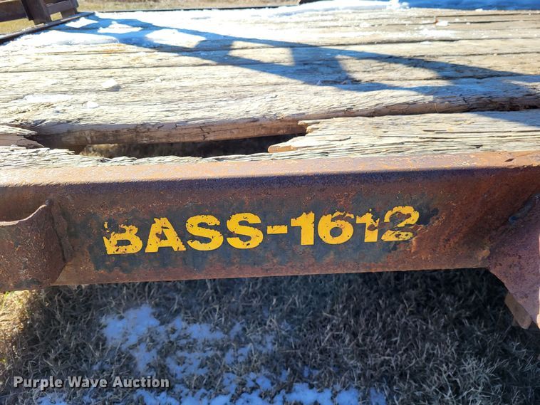 image for item LR9164 2002 Foster Bass 1612  equipment trailer