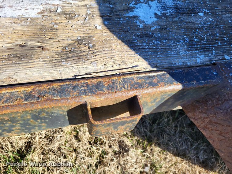 image for item LR9164 2002 Foster Bass 1612  equipment trailer