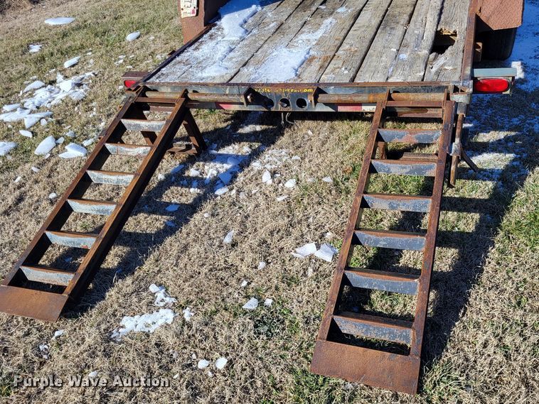 image for item LR9164 2002 Foster Bass 1612  equipment trailer