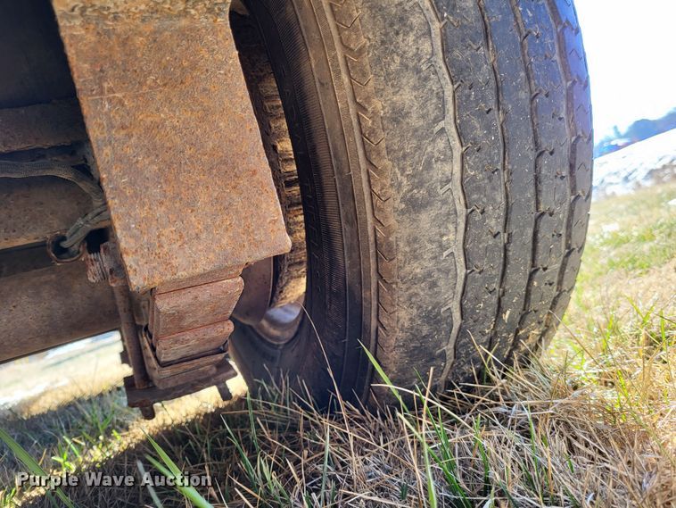 image for item LR9164 2002 Foster Bass 1612  equipment trailer