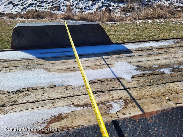 image for item LR9165 2002 Foster Bass 1612  equipment trailer