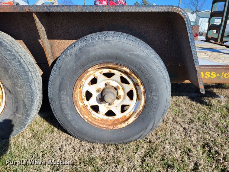 image for item LR9165 2002 Foster Bass 1612  equipment trailer