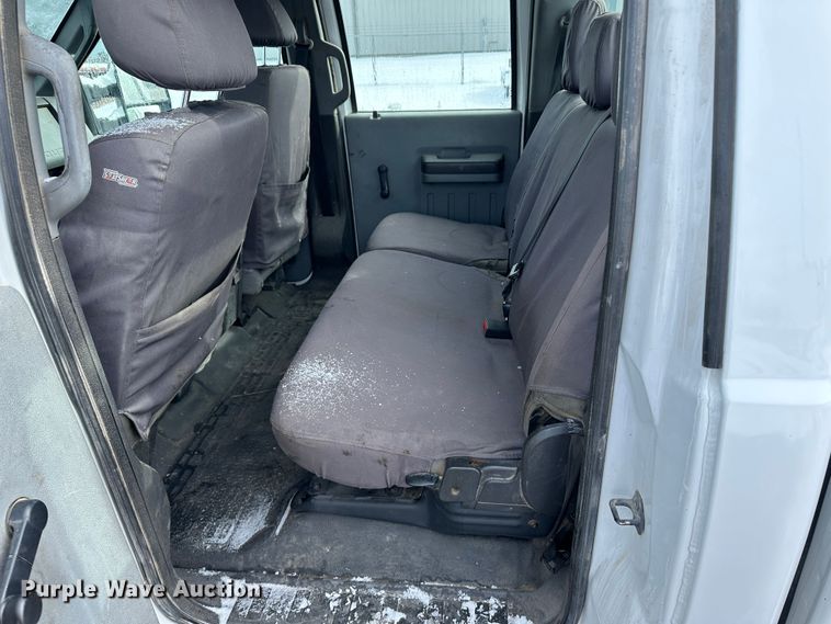 image for item LT9341 2014 Ford F250 Super Duty XL  Crew Cab pickup truck