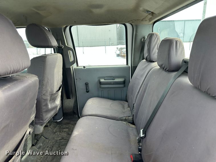 image for item LT9341 2014 Ford F250 Super Duty XL  Crew Cab pickup truck