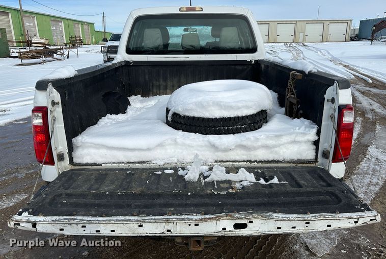 image for item LT9341 2014 Ford F250 Super Duty XL  Crew Cab pickup truck