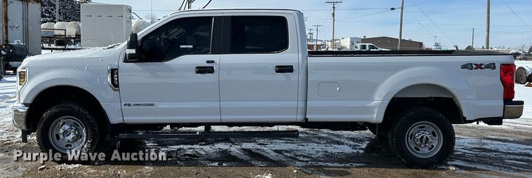 image for item LT9342 2019 Ford F250 Super Duty  Crew Cab pickup truck