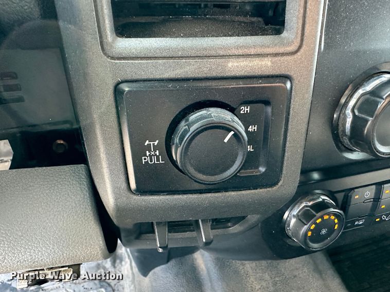 image for item LT9342 2019 Ford F250 Super Duty  Crew Cab pickup truck